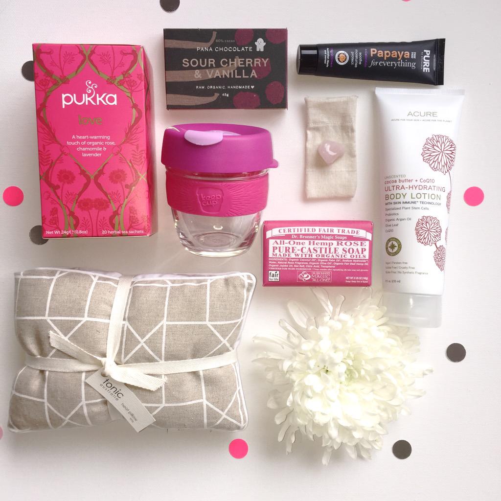 we_are_wuw's tweet photo. A 10% donation from 'Breast Cancer Care Hamper' sales in Sept to @NBCF http://t.co/ELjDpKWwG3 http://t.co/lHV9rtJDGk