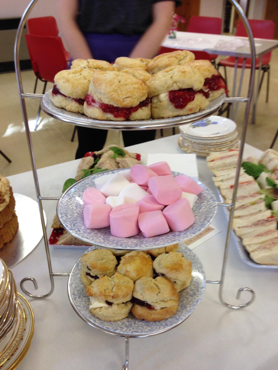 BrownsofBexley's tweet photo. More cake @BrownsofBexley http://t.co/i3ZHQMlDsL