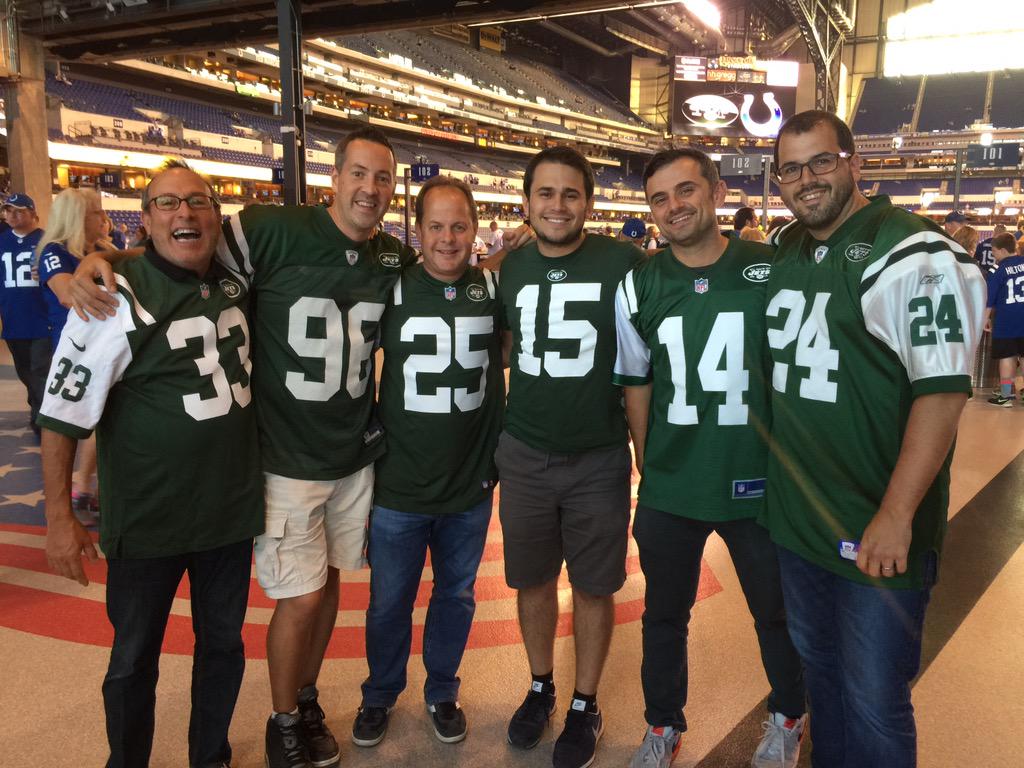 Gary Vaynerchuk tweet media