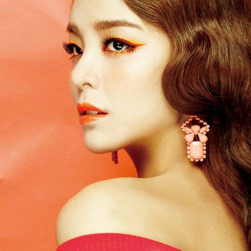 allkpop's tweet photo. Ailee to release her first full-length album 'VIVID'! http://t.co/QmHAmkxEpG http://t.co/WgSma2tzHK