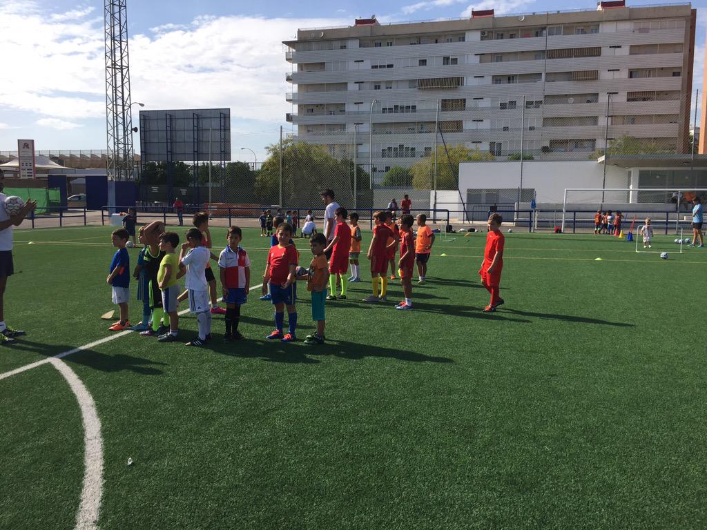 AtcoPorvenir's tweet image. Cuando el fútbol se convierte solo en negocio.........Una imagen vale más que mil palabras , pero esto no quedará así