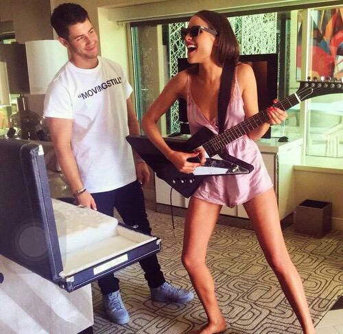 KyleAbrahmsRC's tweet photo. this girl...@BlakeParkerRC forever my favorite 😂 http://t.co/qY0tFW3yZq