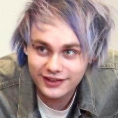 malumsmaniac's tweet image. fave if you think I deserve Michael Clifford's follow.
@Michael5SOS