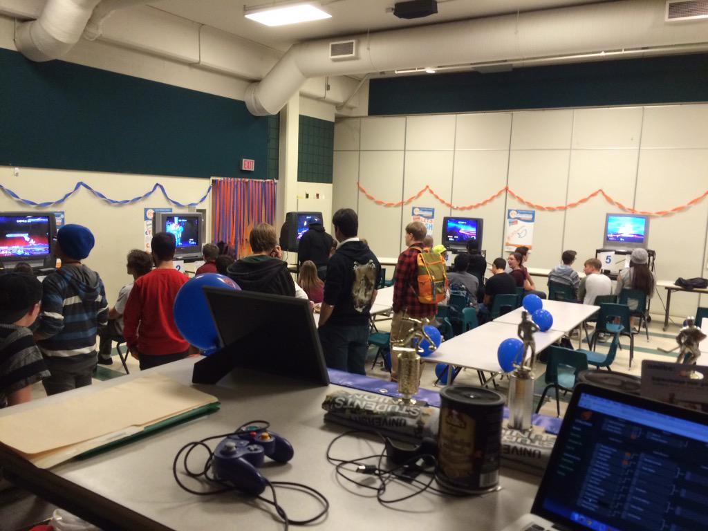 URShinerama's tweet photo. Fall Smasherama 2015 is officially underway! #Smasherama #AWorldWithoutCF http://t.co/bss4lW2Ylf