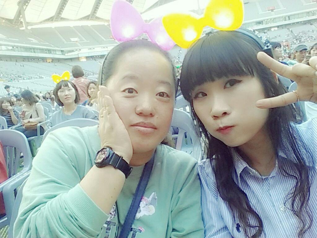 순애랑 같이 콘서트 가서ㅋㅋ 공연 시작전ㅋ