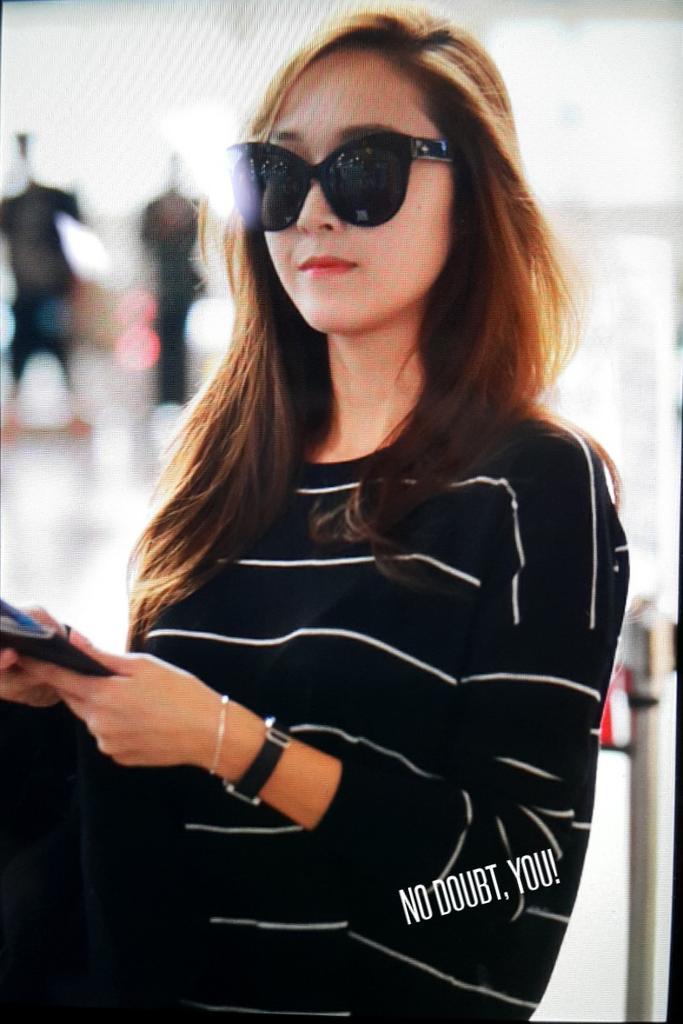 [PIC][22-09-2015]Jessica khởi hành đi Nhật Bản vào sáng nay CPdvM69UcAEcw2J