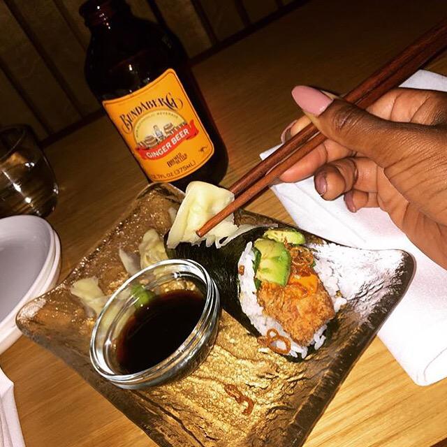 ChubbyNoodleSF's tweet photo. Hip Hop + Hand Rolls...the perfect way to start the week 🍣🍶🎶 http://t.co/5q6N0GSizw