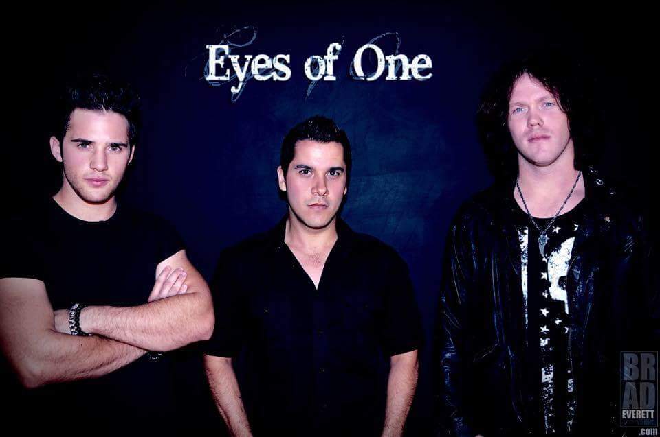 rcmommy77's tweet photo. @1CaseyMoss @EyesOfOne_ If you haven't checked this band out yet, you are missing out! http://t.co/zYqmy5WoJ6