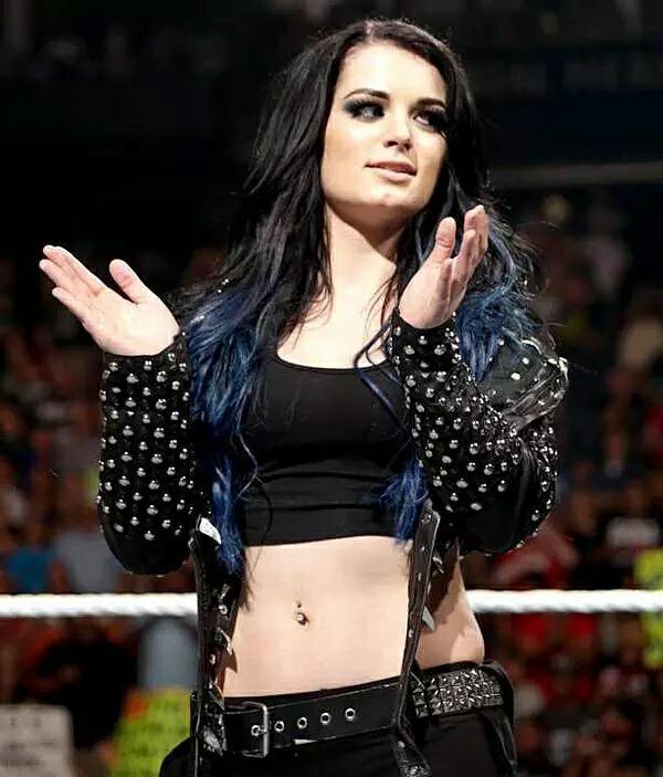 Unholysuccubus6's tweet image. To everyone who said Paige would never turn heel I just want to say ha I was right hello #AntiDiva #Raw #RIPPCB