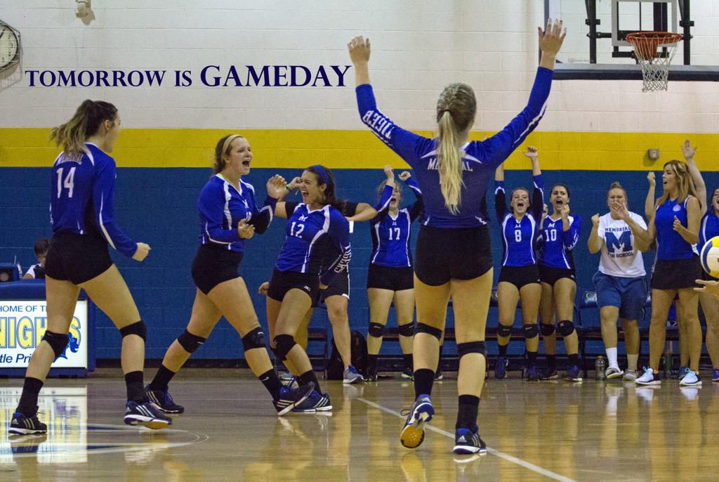 mhstigersvb's tweet photo. @Castle between 6:30 and 7!!! http://t.co/0lcL8eFthS