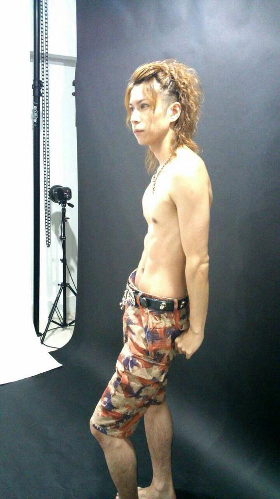 相沢翔 顔面ヴィンテージ 強靭な肉体には強靭な精神が宿る そう 強靭な肉体を作るには強靭な精神 ストイックやないと造り上げれないから とゆう訳で朝っぱらからパン一で筋トレ再開 Http T Co 5mvgvif7fq Twitter 相沢翔 顔面ヴィンテージ 強靭な肉体には強靭な精神が宿る そう 強靭な肉体を作るには強靭な精神 ストイックやないと造り上げれないから とゆう訳で朝っぱらからパン一で筋トレ再開 Http T Co 5mvgvif7fq Twitter