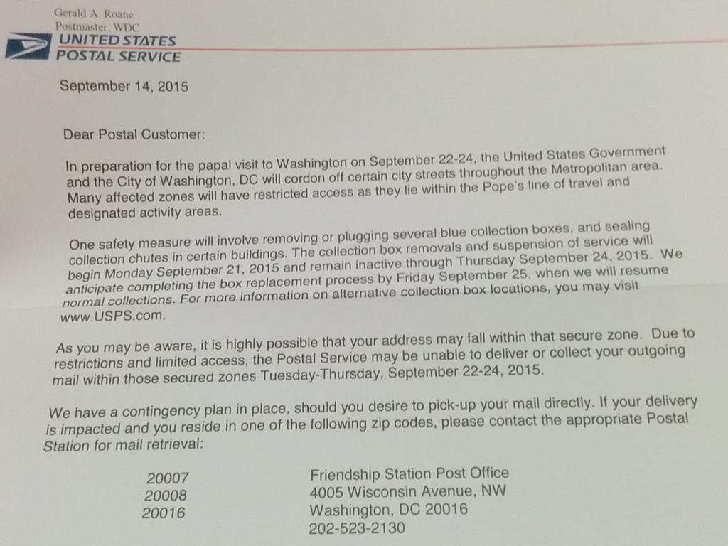 Dynamicfille's tweet image. Sighs. First blockaded streets, now no post service. Send me an owl folks! #PopeInDC