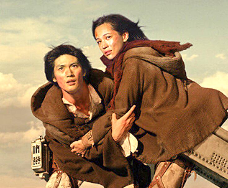 Mr Boo 進撃の巨人 エンド オブ ザ ワールド 原作とは違うと解っててもまだ観れた前作だったけど今作はガッカリだな グロい捕食シーンは無いし 巨人同士の戦いは怪獣映画のよう 全体的にバタバタしてて煩くて纏まりの無い映画でした Http T