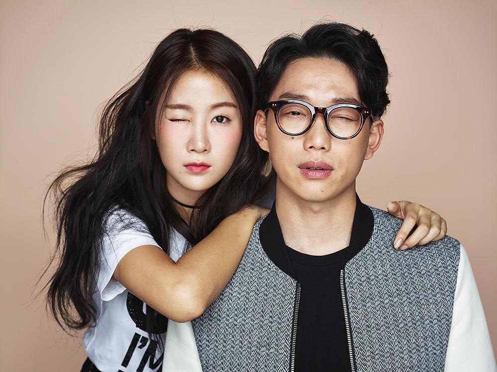 allkpop's tweet photo. Soyu and 10cm's Kwon Jung Yeol team up for a healing duet, 'Lean On Me'! http://t.co/7GcRTO4JYL http://t.co/0EuBKUEqgb