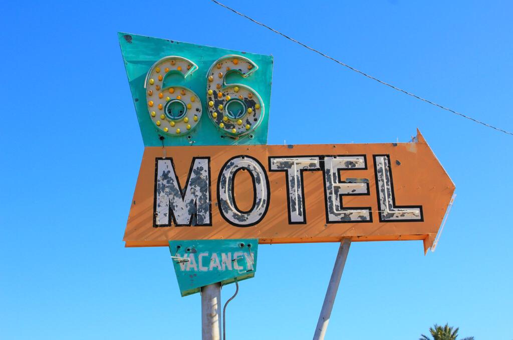 NeonAmerica's tweet photo. 66 Motel - Needles, CA http://t.co/WZHBbFZyIl