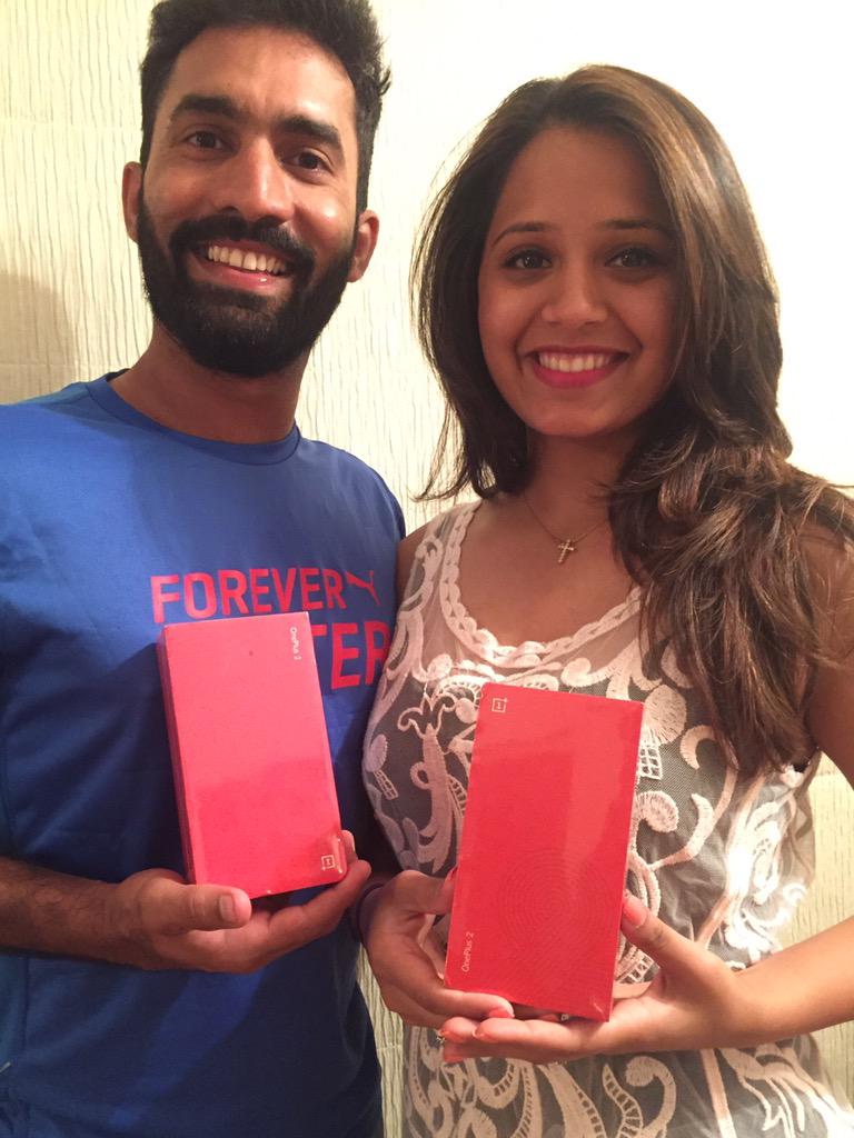 DineshKarthik's tweet photo. New gadgets are always the best gifts. Can't wait to start using the One plus two . @OnePlus_IN http://t.co/lzWpgbhsiq