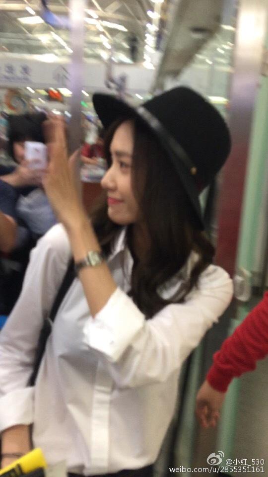 [PIC][22-09-2015]YoonA trở về Hàn Quốc vào sáng nay CPef4IZUsAA88lI