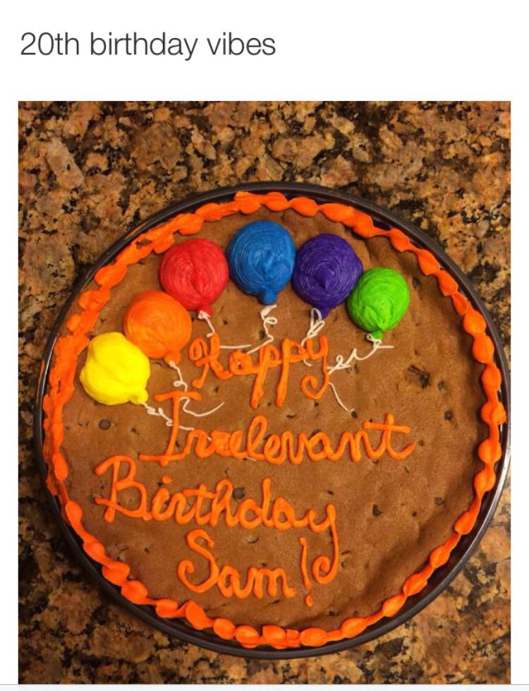samlyman2's tweet photo. when you're turning 20 and @ALY5SA_ALVAREZ sends you this :) http://t.co/9jyCU5yDl7