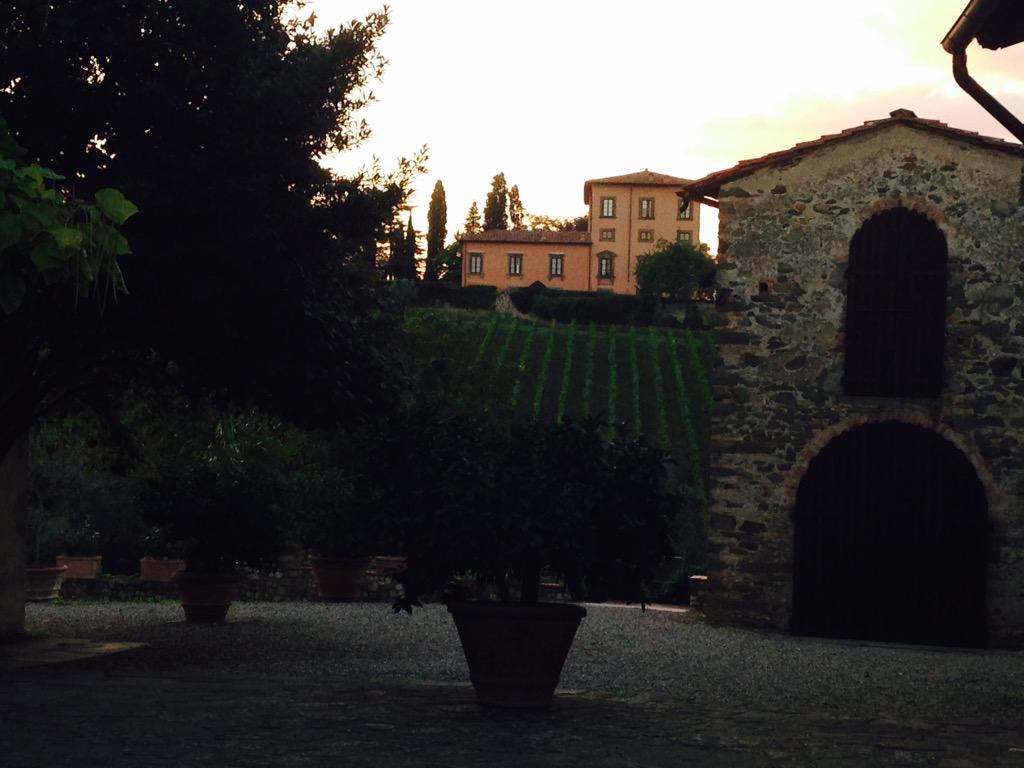 pinocampi's tweet photo. Fun fun fun in Villa Machiavelli fun #trafalgarinsider #splendoursofitaly #weloveit #funandsmile http://t.co/ZpwBTrSk5M