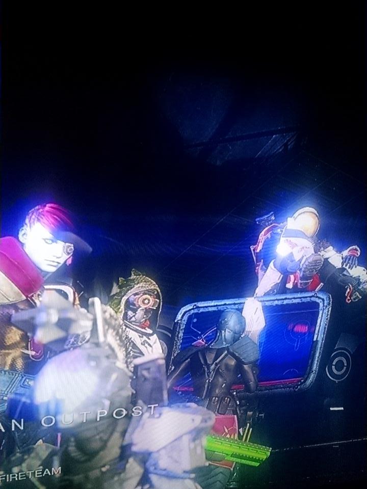 VesuviusZ's tweet photo. @Bungie @DestinyTheGame @EvanTheHobo @WyattKolb19 #selfiewithmyfriends #petraphotobomb http://t.co/nTwN4FGJ7L