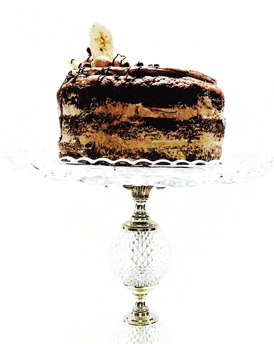 Bananas get naked in Wellington. #Wellington #cake