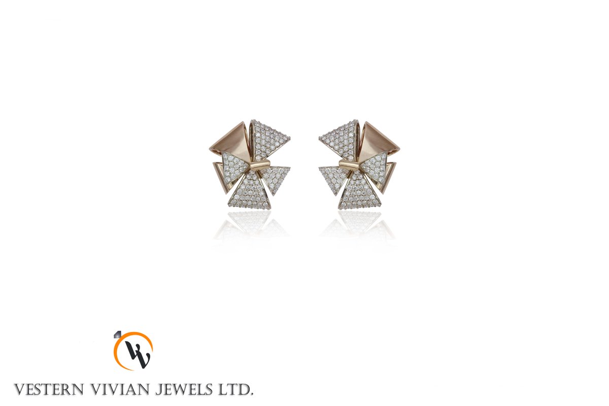 Vestern_14's tweet photo. new stylish western look earring in rose gold with original diamond looking gorgeous !!! http://t.co/5KLaxpLTI1