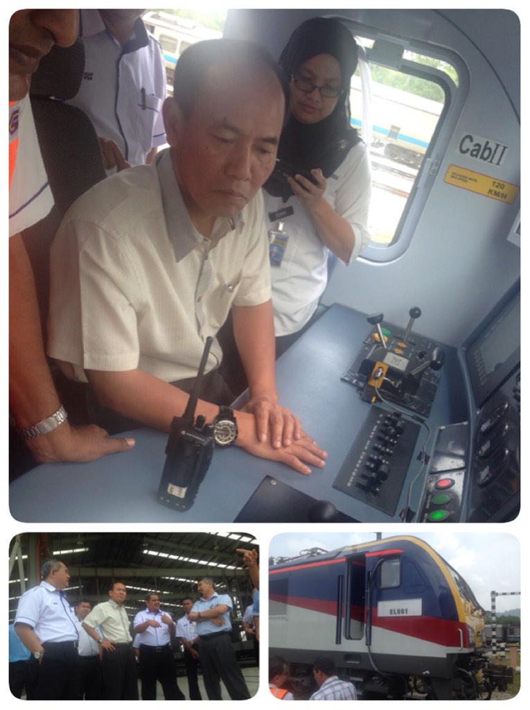 MOTMalaysia's tweet photo. Datuk Dr @KSU_MOT melawat tapak projek @ktmkomuter di Terminal Kargo dan Stesen KTM Padang Besar Perlis #turunpadang http://t.co/gmfil9hT56