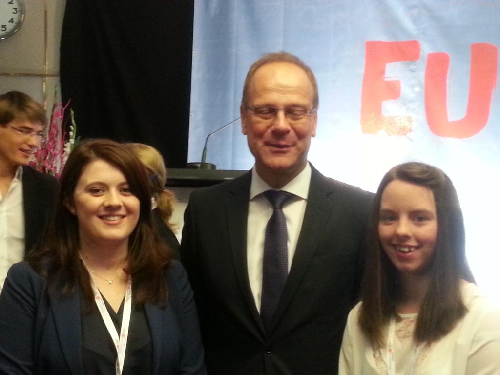 nessmul18's tweet photo. Delighted to meet the European Commissioner in #Luxembourg this morning at #Youthconf #IRL #NL @GraceRogerson_ http://t.co/yh9JUD8yEB
