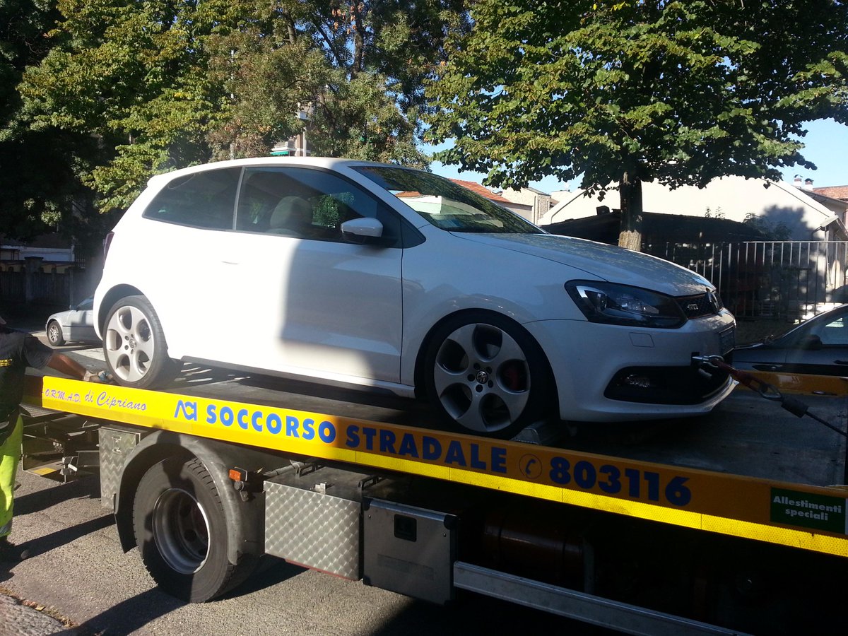 polder84's tweet photo. @QuattroruoteIT #DSG7 morto,@Volkswagen_IT non riconosce estensione di garanzia a 10anni o 160k km come x altri paesi http://t.co/KZXai7ELbY