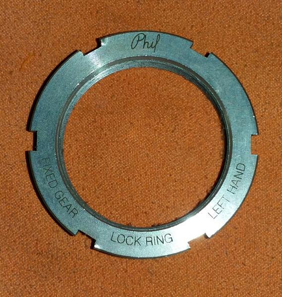 hvbnthvg's tweet image. #lockring #PhilWood Kondisi second copotan sepeda baru (99%) COD Kemang dan sekitarnya. #rbjb #fpjb Harga? Rp235.000!