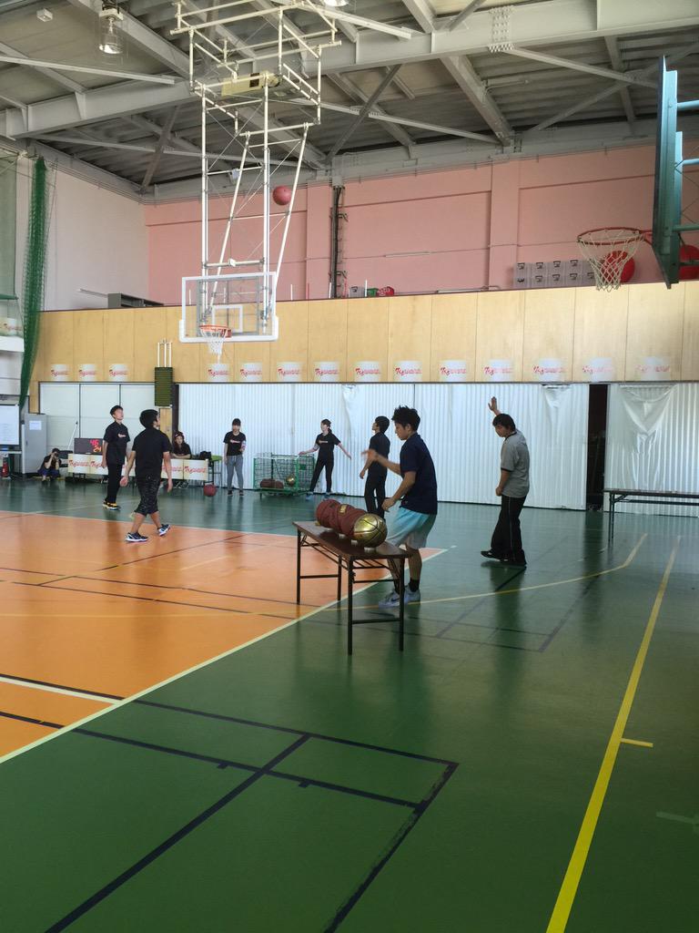 t_oceans's tweet image. 3Pコンテストに福家選手が出場。
結果は残念ながら、1回戦敗退となりました。
#3X3 #3on3  #バスケ