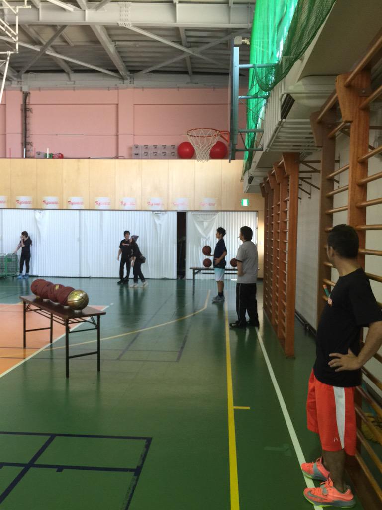 t_oceans's tweet image. 3Pコンテストに福家選手が出場。
結果は残念ながら、1回戦敗退となりました。
#3X3 #3on3  #バスケ