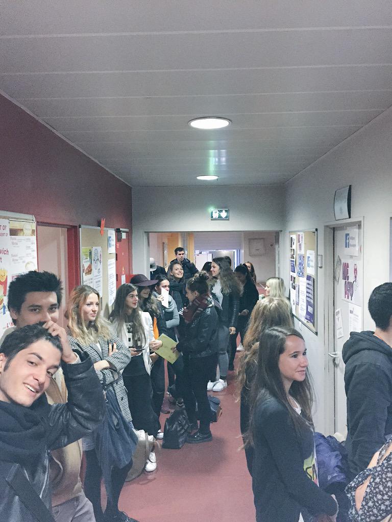 BDEBoulogne's tweet photo. 08:45 #hello #WEI2K15 #ouverture #BDEBoulogne #PARISV #descartes http://t.co/BR7feyHAUr
