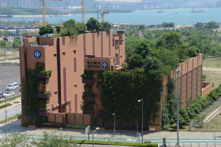 Finfoots's tweet photo. The Sky Woodland Power Station in Hong Kong to promote green rooftops. http://t.co/ctr88xKueR #green #landscaping #樹 http://t.co/e3sCfdEzXf