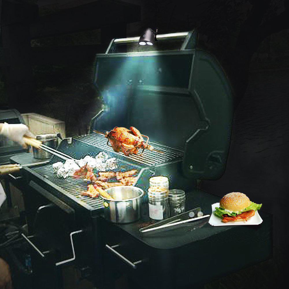4everlumin's tweet image. how can we BBQ without ET?