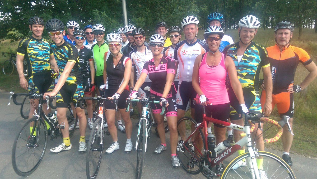 Kettingstrak's tweet image. #fiets samen met je #vrienden, #collega's en ons naar de #posbank.0210 kettingstrak.nl/business_rider…