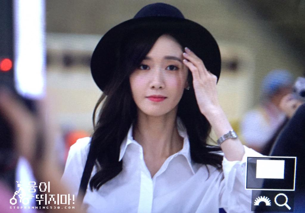 [PIC][22-09-2015]YoonA trở về Hàn Quốc vào sáng nay CPfWt5PUcAAIGQZ