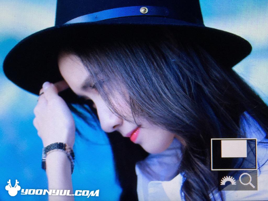 [PIC][22-09-2015]YoonA trở về Hàn Quốc vào sáng nay CPfZqKGUwAAM0VG