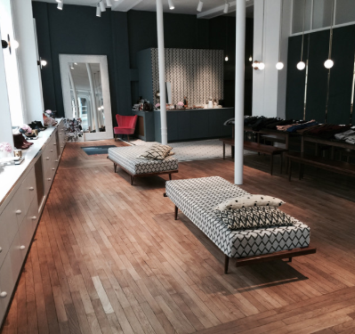 MaylisDomercq's tweet photo. Petite visite de lappartement Sézane en 15 images http://t.co/pvqXZMhA0c via @grazia_fr #fashion #unique #Paris http://t.co/graz0eMuNV