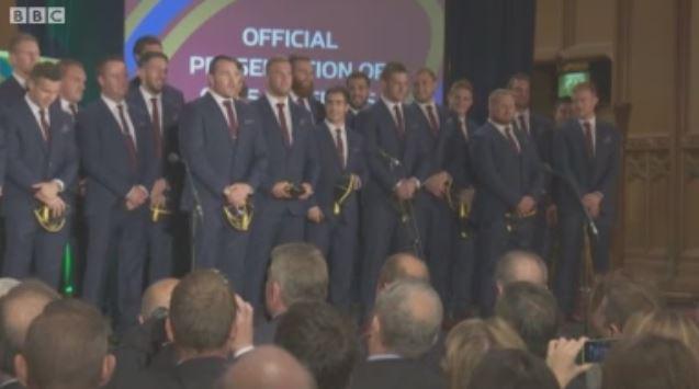 No end to their talents...

The Wales #RWC2015 squad sing their hearts out.

Watch: bbc.in/1FqUi1S