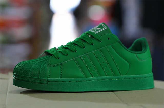 twelvestore0's tweet photo. adidas sz 39-44
Online order:
Line:Binboi
Wa  :081223891105
IG : awan footwear http://t.co/HAV1enLKVa
