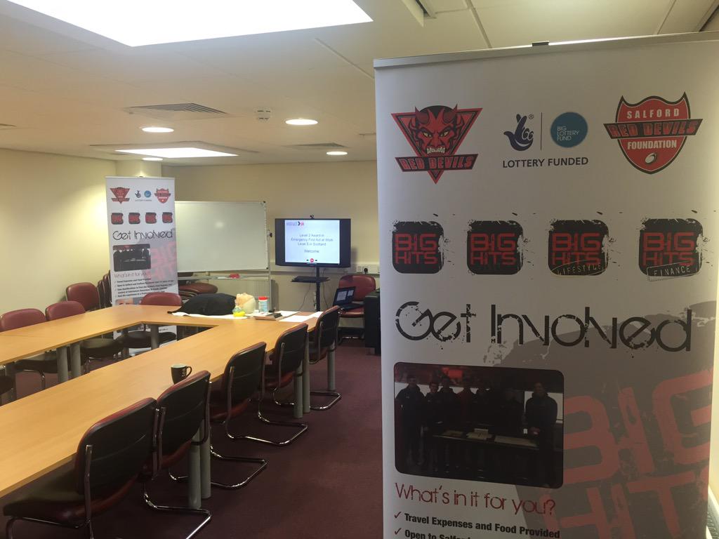SalfordRLFC_F's tweet photo. All set for the 'BIG HITS' first aid course in partnership with #pendletontogether @SalfordDevils @BigLotteryFund http://t.co/B7JlS45oHg