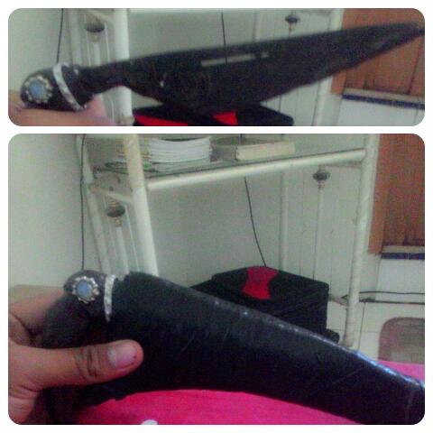 dadangsulaima10's tweet photo. Yg minat beli badik de,de taeng gowa budget nya 400.000 http://t.co/49frbyx081