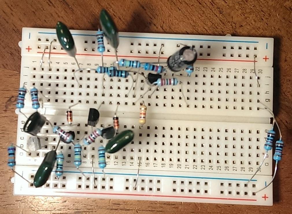 analogmp's tweet photo. New prototype input and output impedance buffers + JFET switching for our looper and pedals (on request)  #analogfx http://t.co/eZAOjDxoL7