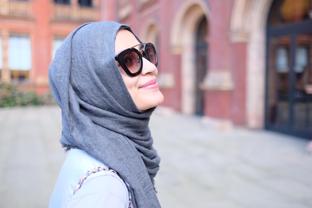 shireenwisnu17's tweet photo. My prada sunglasses by @optikseis http://t.co/IVW8ZY5iJL