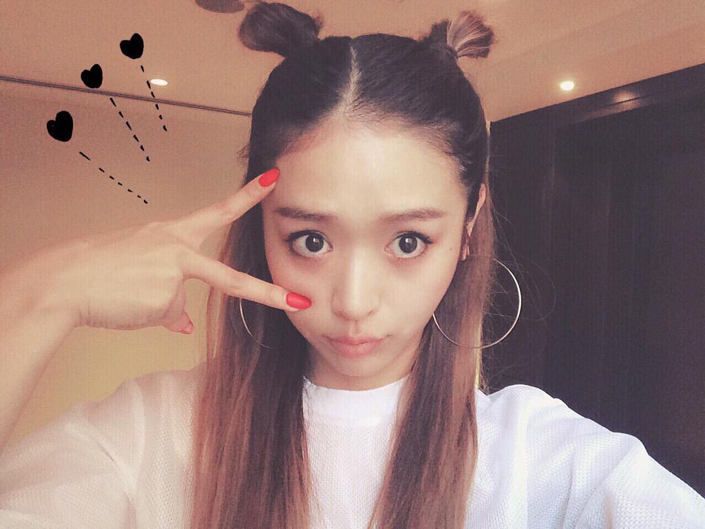 加治ひとみ 最近よくしてる髪型ちゃん 歌うのも楽だしイイ感じなんだ アリアナ C ぽいけどイメージはミッキーマウスでした ヘアスタイル 簡単ヘアアレンジ ロングヘア アリアナグランデ ミッキー Avex Tgc 加治ひとみ Http T Co Uotcg6qjly 加治ひとみ 最近よくしてる髪型ちゃん 歌うのも楽だしイイ感じなんだ アリアナ C ぽいけどイメージはミッキーマウスでした ヘアスタイル 簡単ヘアアレンジ ロングヘア アリアナグランデ ミッキー Avex Tgc 加治ひとみ Http T Co Uotcg6qjly