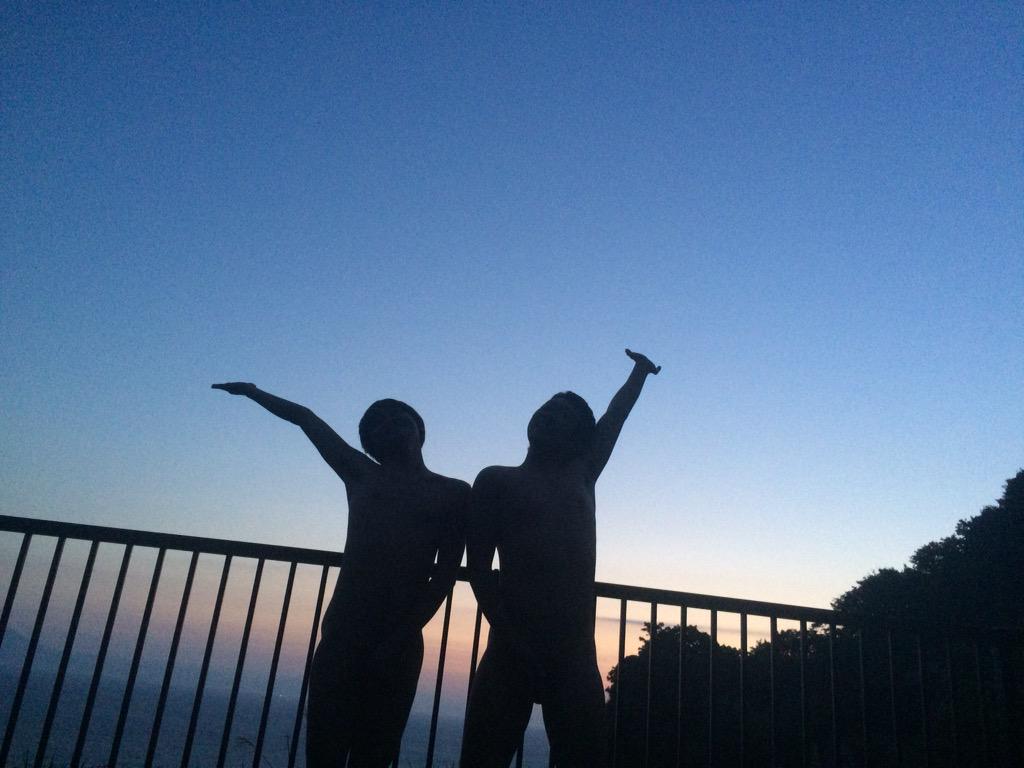 りょうまんどりる 顔デカゆーまと青春時代巡り 母校に寄り道して はいポーズ 絶景を背景にはいポーズ これから二人で温泉でござる Http T Co Uul8x459k2 Twitter りょうまんどりる 顔デカゆーまと青春時代巡り 母校に寄り道して はいポーズ 絶景を背景にはいポーズ これから二人で温泉でござる Http T Co Uul8x459k2 Twitter