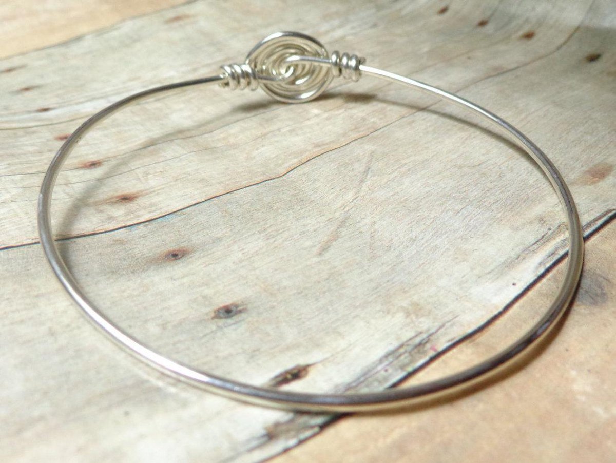 donkatcha's tweet image. Rose Gold Bangle Bracelet, Rose Gold Layering Bracelet, Dainty Brac… etsy.com/listing/225160… #DonKatCha #StackBangle