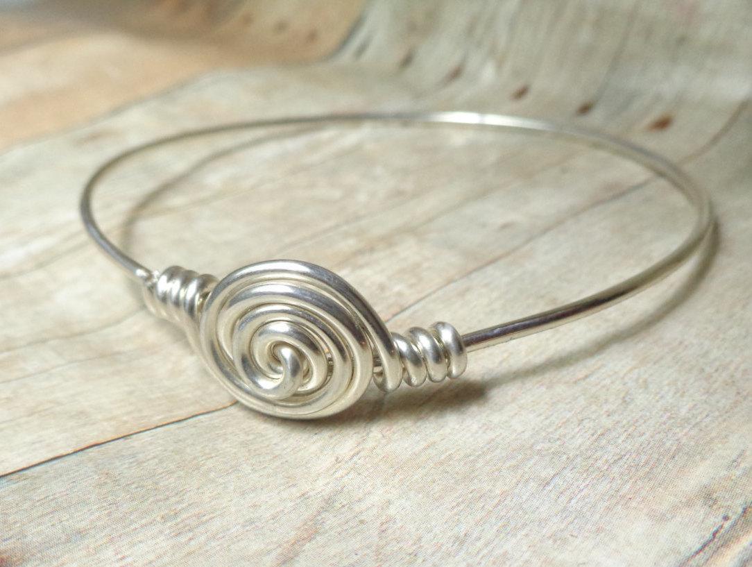 donkatcha's tweet image. Rose Gold Bangle Bracelet, Rose Gold Layering Bracelet, Dainty Brac… etsy.com/listing/225160… #DonKatCha #StackBangle