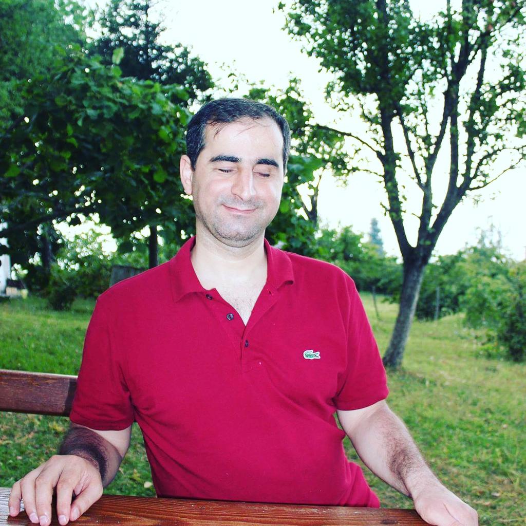 “Üç sınıf insan vardır: görenler, gösterildiğinde görenler ve görmeyenler.”

 #LeonardodaVinci #gormek #gorememek